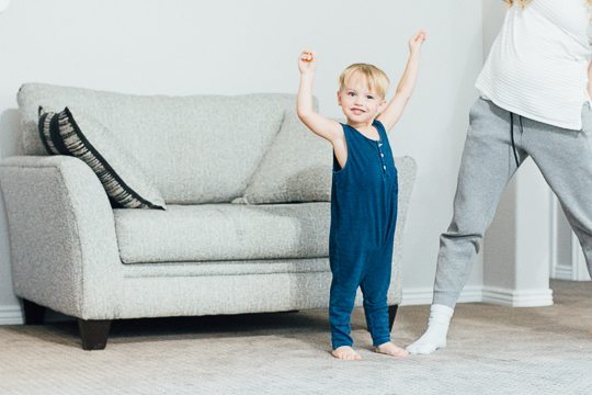 Zara boys, playsuit, Lululemon, family photo, Natural light photography